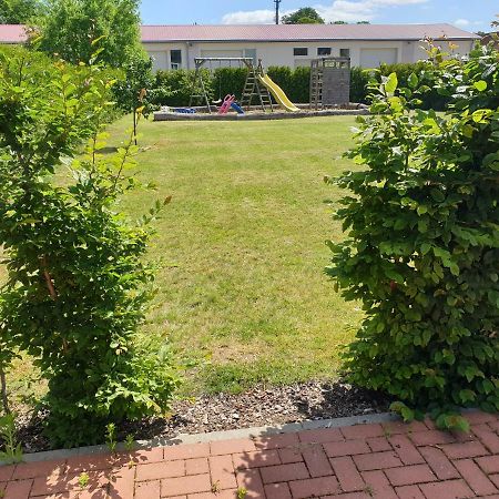 Ferienwohnung Ruegen In Samtens Exterior photo